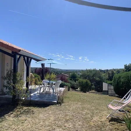 Hébergement de vacances Maison Avec Jardin Près Des Thermes, 2 Chambres, équipements Modernes, à - Fr-1-541-33 *