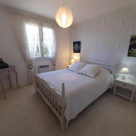 Maison Avec Jardin Près Des Thermes, 2 Chambres, équipements Modernes, à - Fr-1-541-33