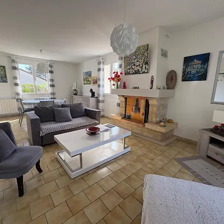 Maison Avec Jardin Pres Des Thermes, 2 Chambres, Equipements Modernes, A - Fr-1-541-33 Ferienhaus