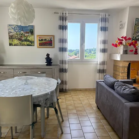 Ferienhaus Maison Avec Jardin Pres Des Thermes, 2 Chambres, Equipements Modernes, A - Fr-1-541-33 La Roche-Posay